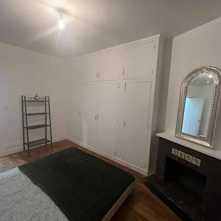 New Entiry Apartment-private In Parigi
