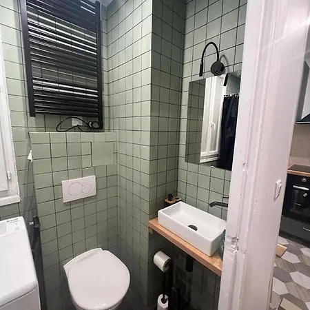 New Entiry Apartment-private In Appartamento Parigi