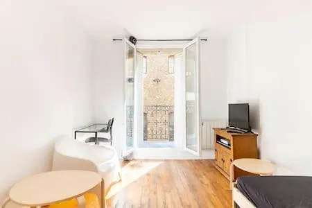 New Entiry Apartment-private In Appartamento *