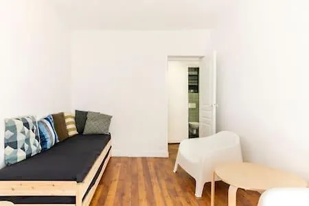 New Entiry Apartment-private In * Parigi