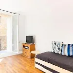 New Entiry Apartment-Private Rooms In Paris